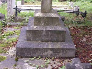 Gravestone of E S Woodiwiss
