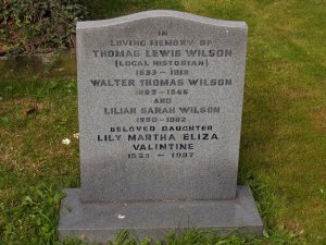T L Wilson's gravestone in Upminster churchyard
