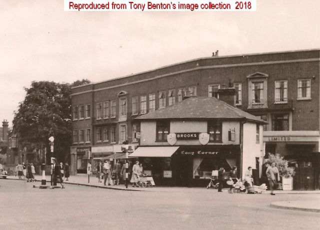 Cosy Corner Tuck c.1950 crop v2